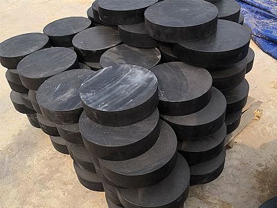 潞州区板式橡胶支座由若干层橡胶片与薄钢板经加压硫化